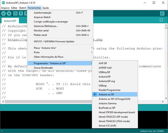 A imagem mostra uma captura de tela da arduino ide, com o caminho para altera o programador para "Arduino as ISP" e gravar o bootloader