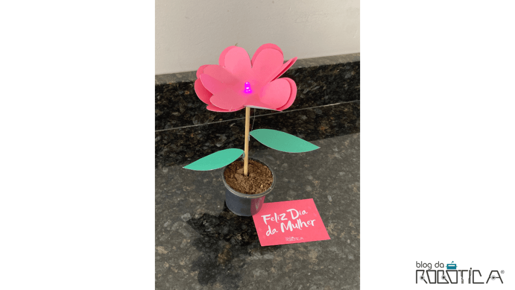 Imagem ilustrativa da Figura 1 - Flor com LED projeto maker